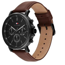 Cargar imagen en el visor de la galería, RELOJ CLÁSICO PARA HOMBRE TOMMY HILFIGER TYSON 1710704 - MARRÓN
