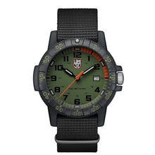 Cargar imagen en el visor de la galería, RELOJ  PARA HOMBRE LUMINOX NAVY SEAL XS.0337 - GRIS
