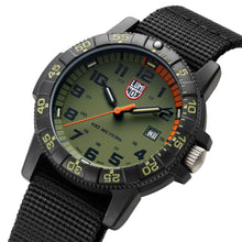 Cargar imagen en el visor de la galería, RELOJ  PARA HOMBRE LUMINOX NAVY SEAL XS.0337 - GRIS
