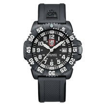 Cargar imagen en el visor de la galería, RELOJ DEPORTIVO PARA HOMBRE LUMINOX NAVY XS.3051.F - NEGRO
