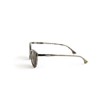 Cargar imagen en el visor de la galería, LENTE DE SOL UNISEX INVICTA I 27580-OBJ-O3 OUTLOOK
