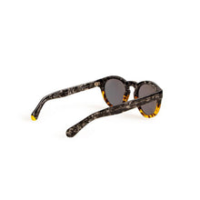 Cargar imagen en el visor de la galería, LENTE DE SOL PARA MUJER INVICTA I 23867-BOL-81 OUTLOOK
