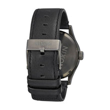 Cargar imagen en el visor de la galería, RELOJ CLÁSICO PARA HOMBRE NIXON SENTRY LEATHER A105-1531 - GRIS
