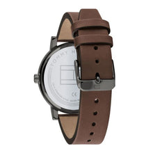 Cargar imagen en el visor de la galería, RELOJ CLÁSICO PARA HOMBRE TOMMY HILFIGER  1791736 - MARRÓN
