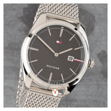 Cargar imagen en el visor de la galería, RELOJ  PARA HOMBRE TOMMY HILFIGER  1710425 - PLATEADO
