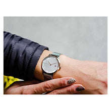Cargar imagen en el visor de la galería, RELOJ  PARA UNISEXO TOMMY HILFIGER  1782288 - PLATEADO
