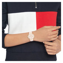 Cargar imagen en el visor de la galería, RELOJ DEPORTIVO PARA MUJER TOMMY HILFIGER  TMY1782492 - ROSADO
