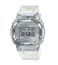 Cargar imagen en el visor de la galería, RELOJ CASIO G-SHOCK GM-5600SCM-1DR
