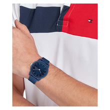 Cargar imagen en el visor de la galería, RELOJ CLÁSICO PARA HOMBRE TOMMY HILFIGER DENIM 1710543 - AZUL
